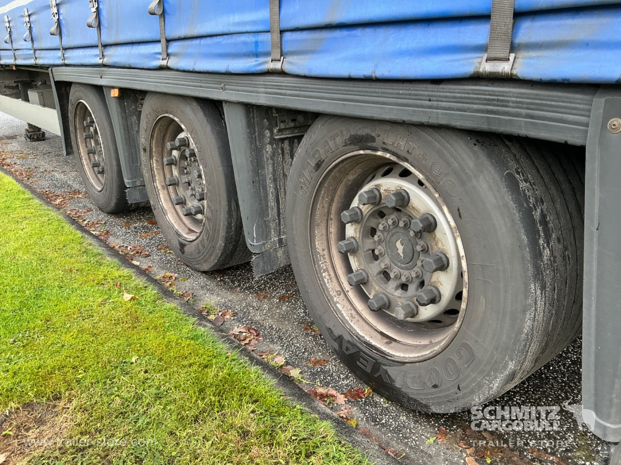 SCHMITZ Curtainsider Mega - Tenta puspiekabe: foto 3 SCHMITZ Curtainsider Mega - Tenta puspiekabe: foto 3