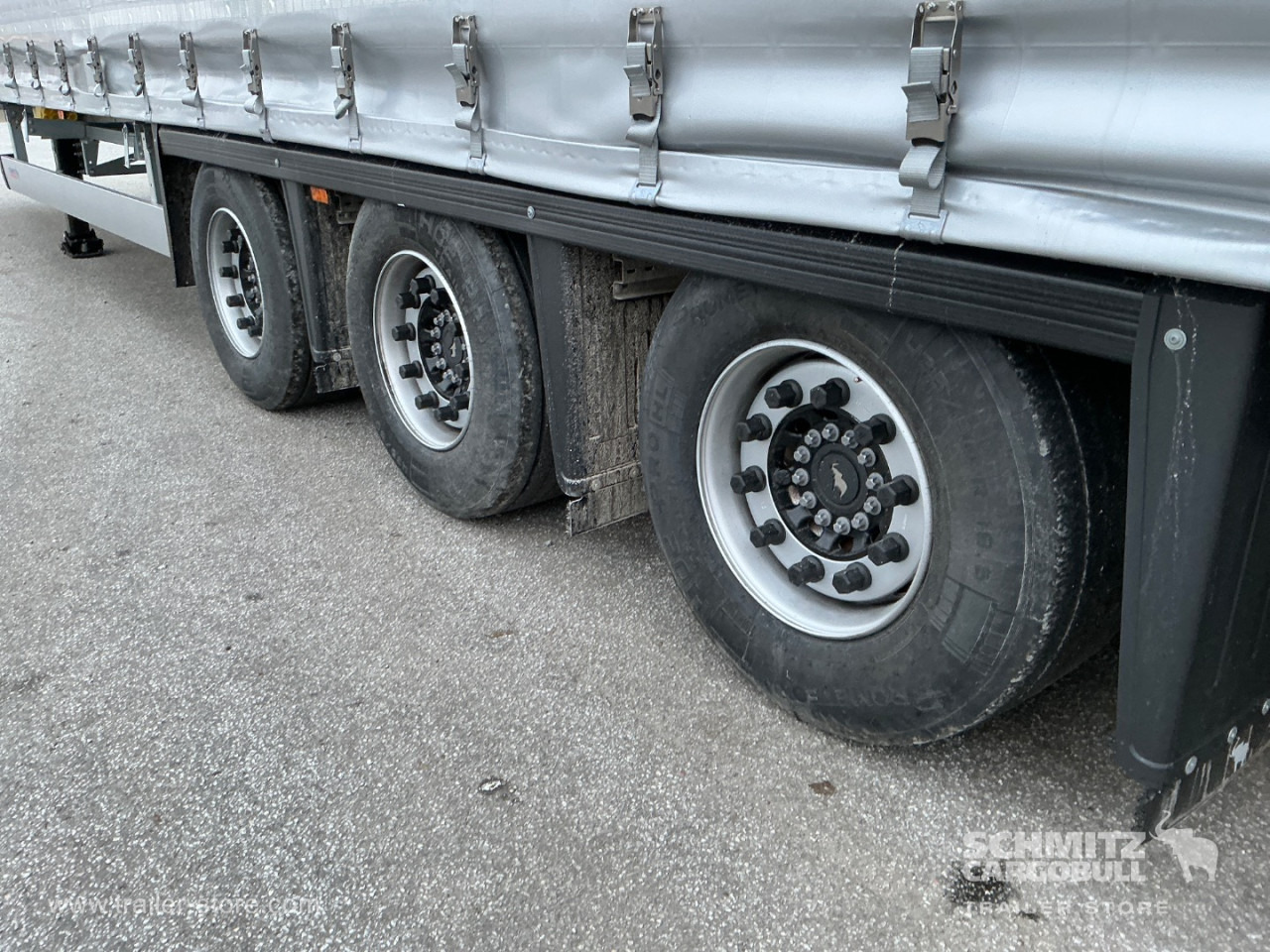 SCHMITZ Curtainsider Mega - Tenta puspiekabe: foto 3 SCHMITZ Curtainsider Mega - Tenta puspiekabe: foto 3