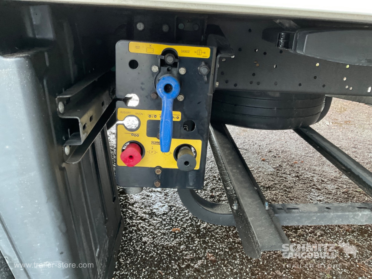 Puspiekabe izotermiskais SCHMITZ Reefer Multitemp Double deck: foto 7