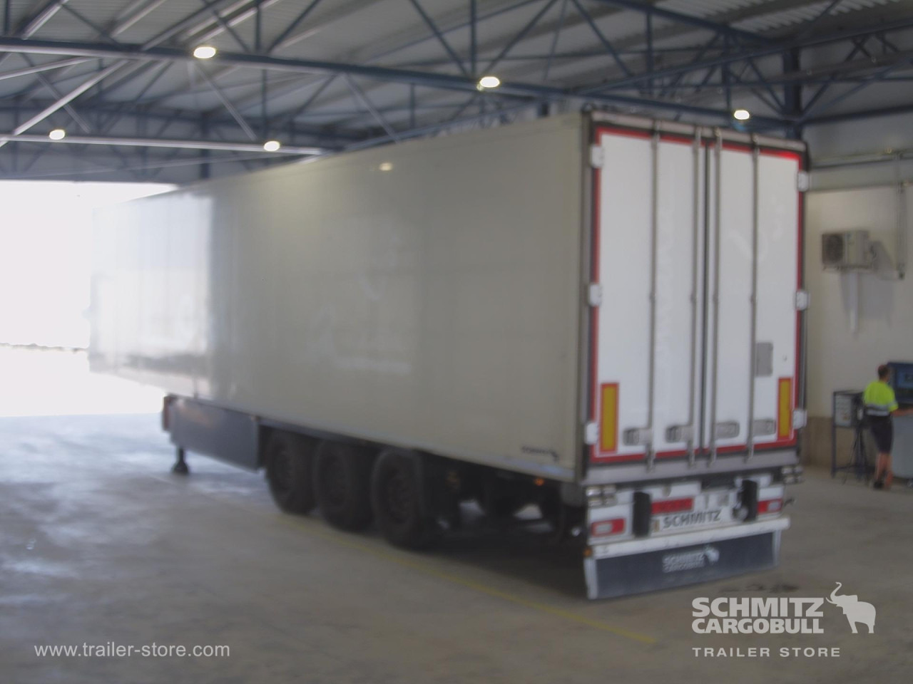 SCHMITZ Semiremolque Frigo Standard - Puspiekabe izotermiskais: foto 4 SCHMITZ Semiremolque Frigo Standard - Puspiekabe izotermiskais: foto 4