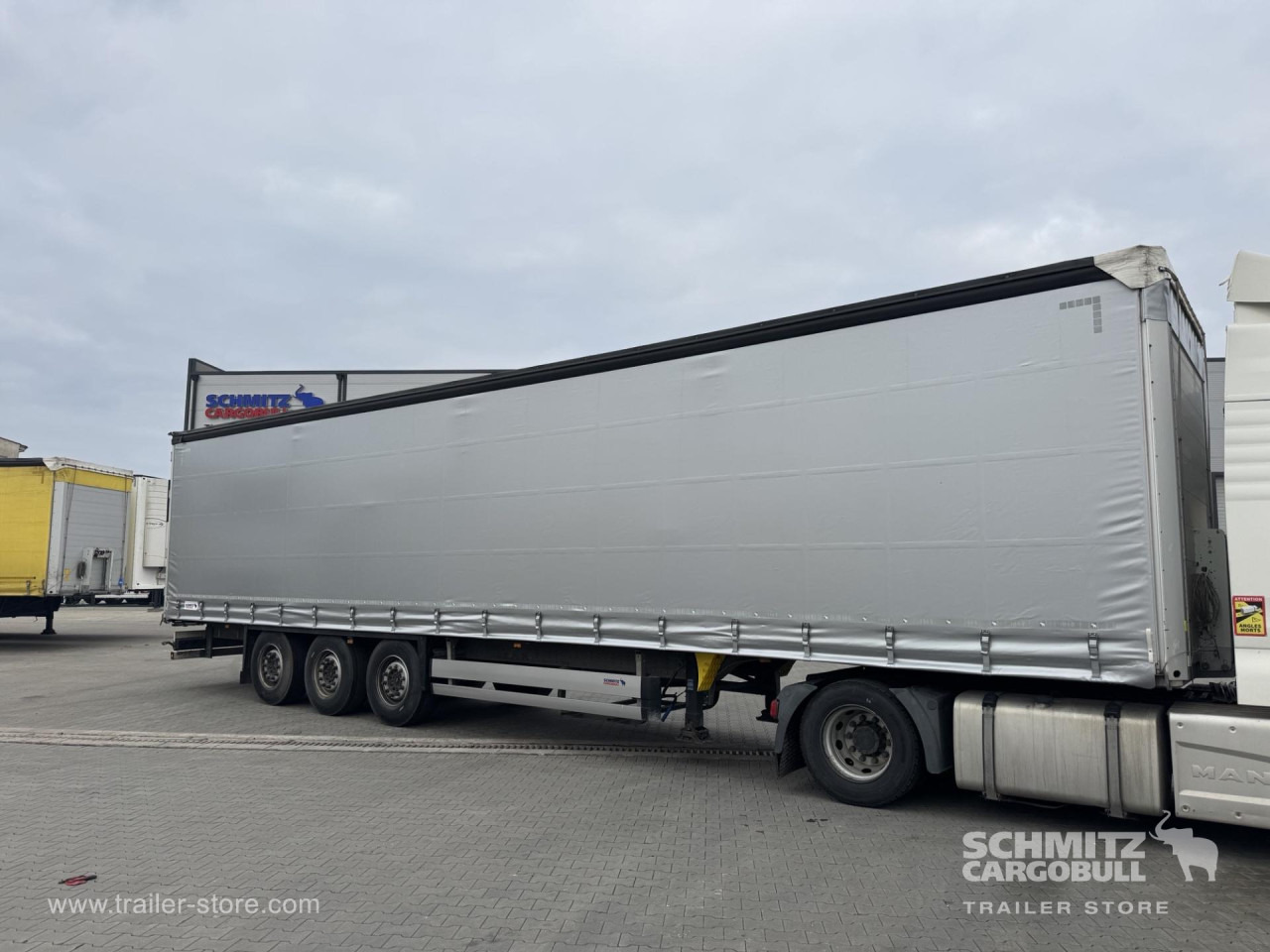 SCHMITZ Curtainsider Standard - Tenta puspiekabe: foto 1 SCHMITZ Curtainsider Standard - Tenta puspiekabe: foto 1