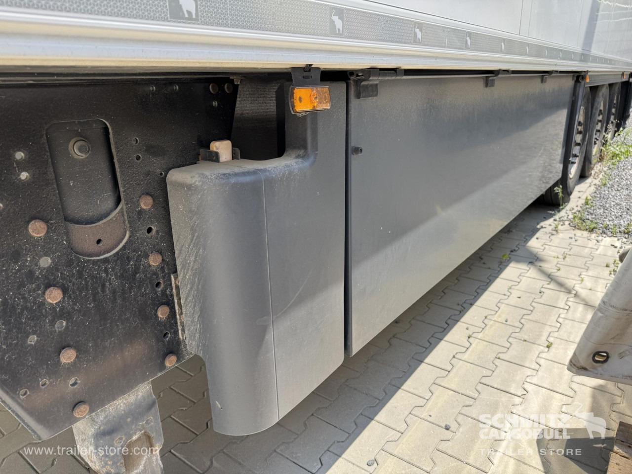 SCHMITZ Reefer Multitemp Double deck - Puspiekabe izotermiskais: foto 4 SCHMITZ Reefer Multitemp Double deck - Puspiekabe izotermiskais: foto 4