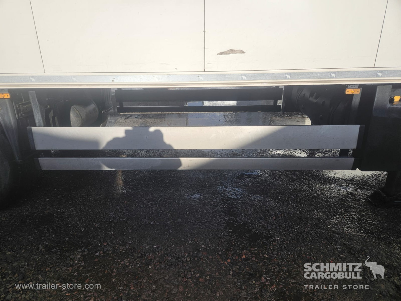 SCHMITZ Reefer Multitemp - Puspiekabe izotermiskais: foto 4 SCHMITZ Reefer Multitemp - Puspiekabe izotermiskais: foto 4