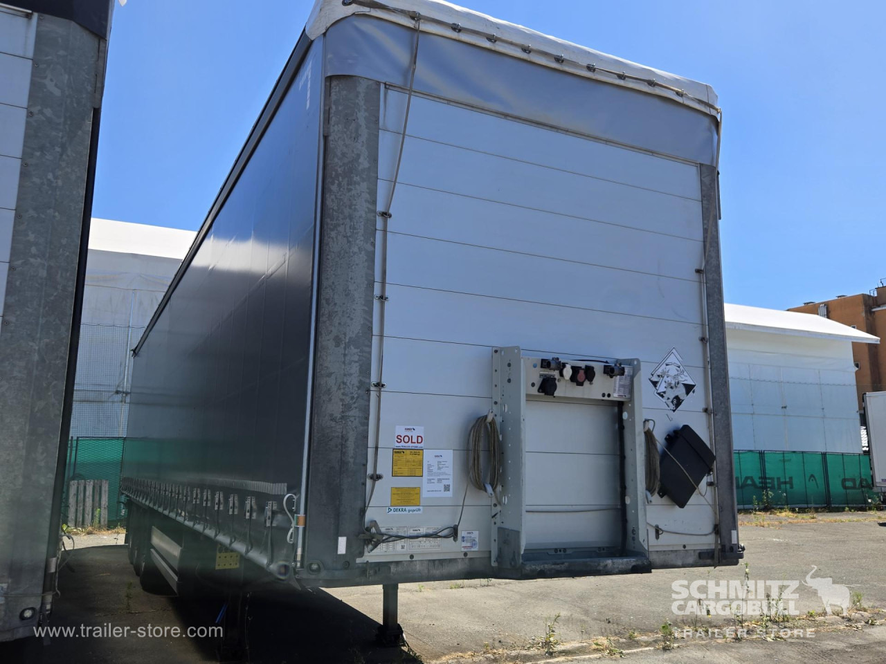 SCHMITZ Curtainsider Standard - Tenta puspiekabe: foto 3 SCHMITZ Curtainsider Standard - Tenta puspiekabe: foto 3