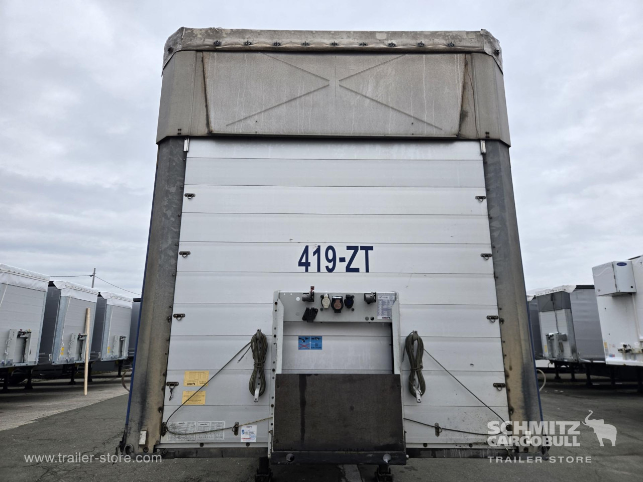 SCHMITZ Curtainsider Varios - Tenta puspiekabe: foto 3 SCHMITZ Curtainsider Varios - Tenta puspiekabe: foto 3