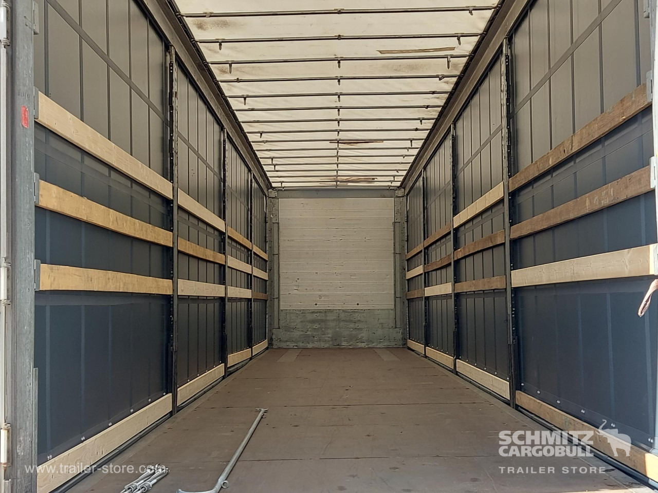 SCHMITZ Curtainsider Mega - Tenta puspiekabe: foto 4 SCHMITZ Curtainsider Mega - Tenta puspiekabe: foto 4