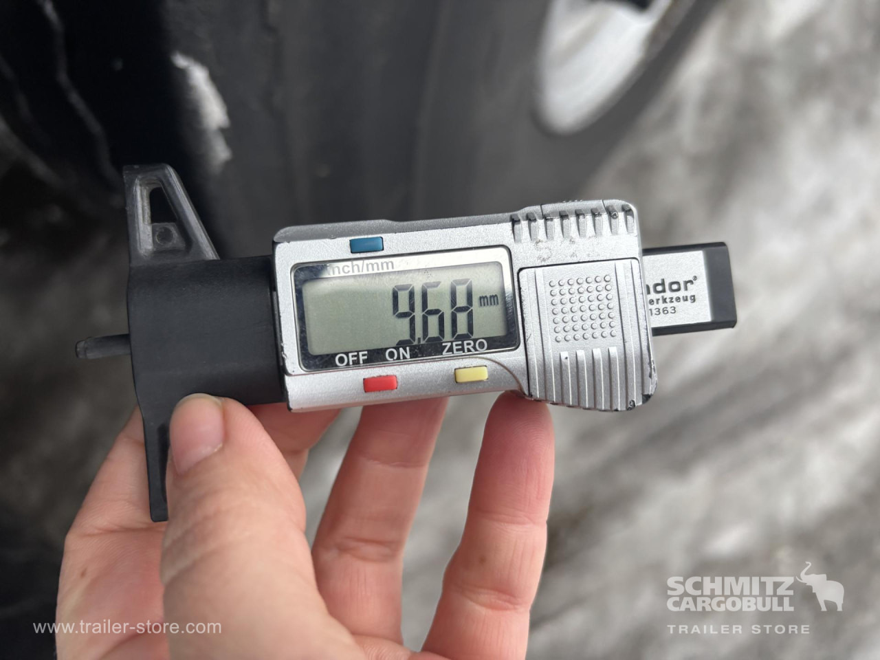 SCHMITZ Curtainsider Standard - Tenta puspiekabe: foto 5 SCHMITZ Curtainsider Standard - Tenta puspiekabe: foto 5