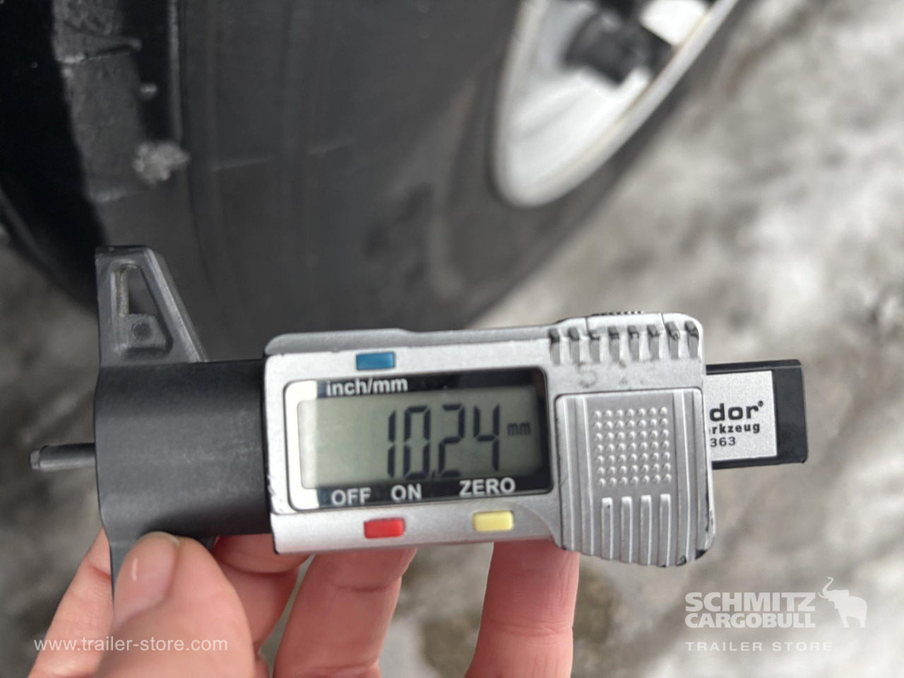 SCHMITZ Curtainsider Standard - Tenta puspiekabe: foto 2 SCHMITZ Curtainsider Standard - Tenta puspiekabe: foto 2