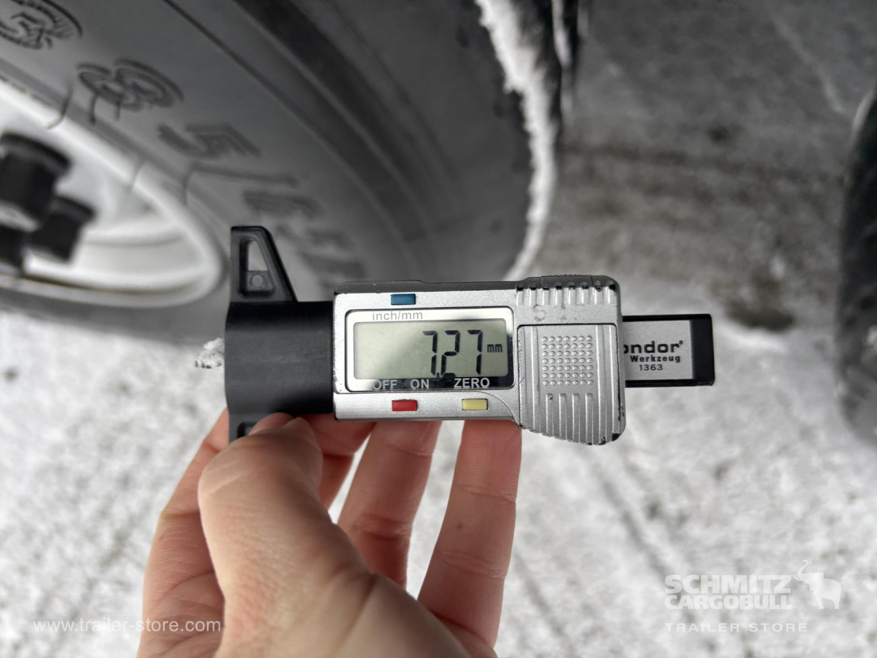 SCHMITZ Curtainsider Standard - Tenta puspiekabe: foto 2 SCHMITZ Curtainsider Standard - Tenta puspiekabe: foto 2