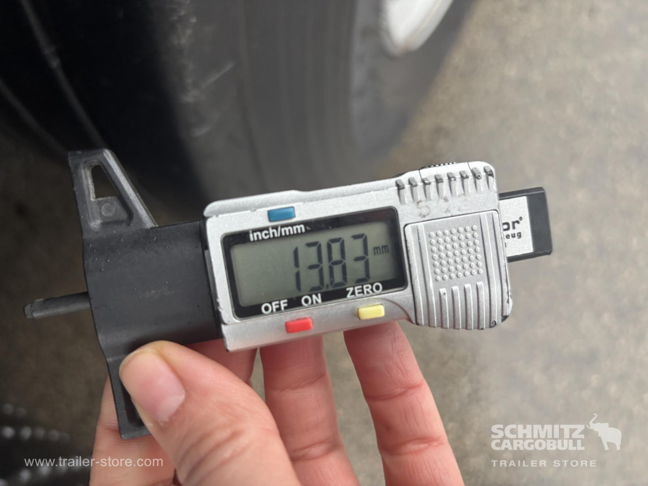 SCHMITZ Curtainsider Standard - Tenta puspiekabe: foto 5 SCHMITZ Curtainsider Standard - Tenta puspiekabe: foto 5