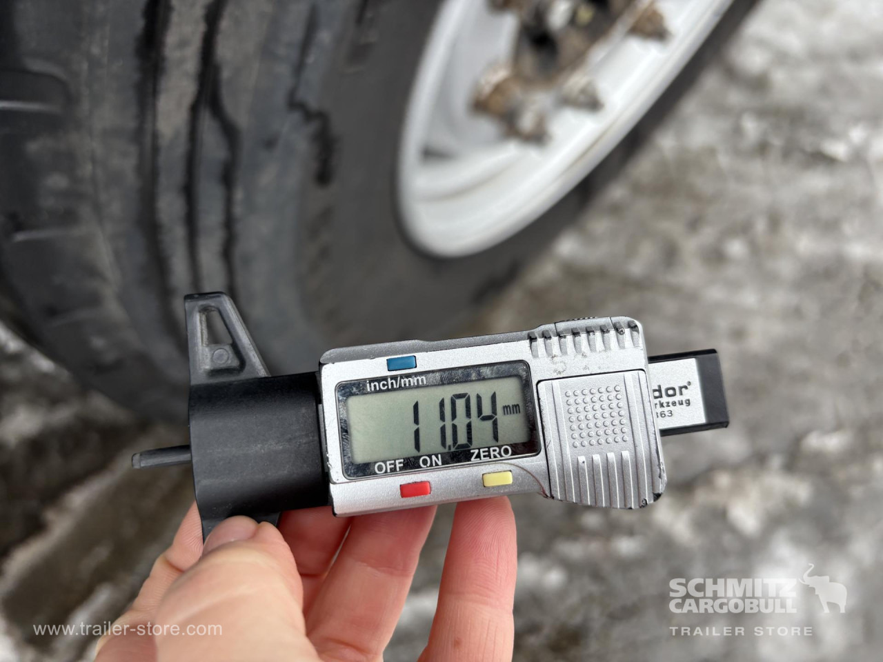 SCHMITZ Curtainsider Standard - Tenta puspiekabe: foto 3 SCHMITZ Curtainsider Standard - Tenta puspiekabe: foto 3