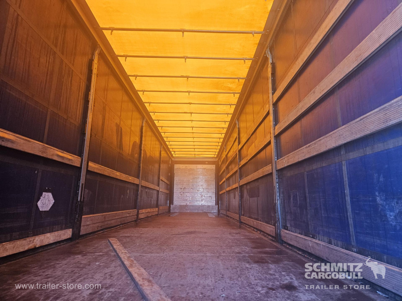 SCHMITZ Curtainsider Standard - Tenta puspiekabe: foto 5 SCHMITZ Curtainsider Standard - Tenta puspiekabe: foto 5