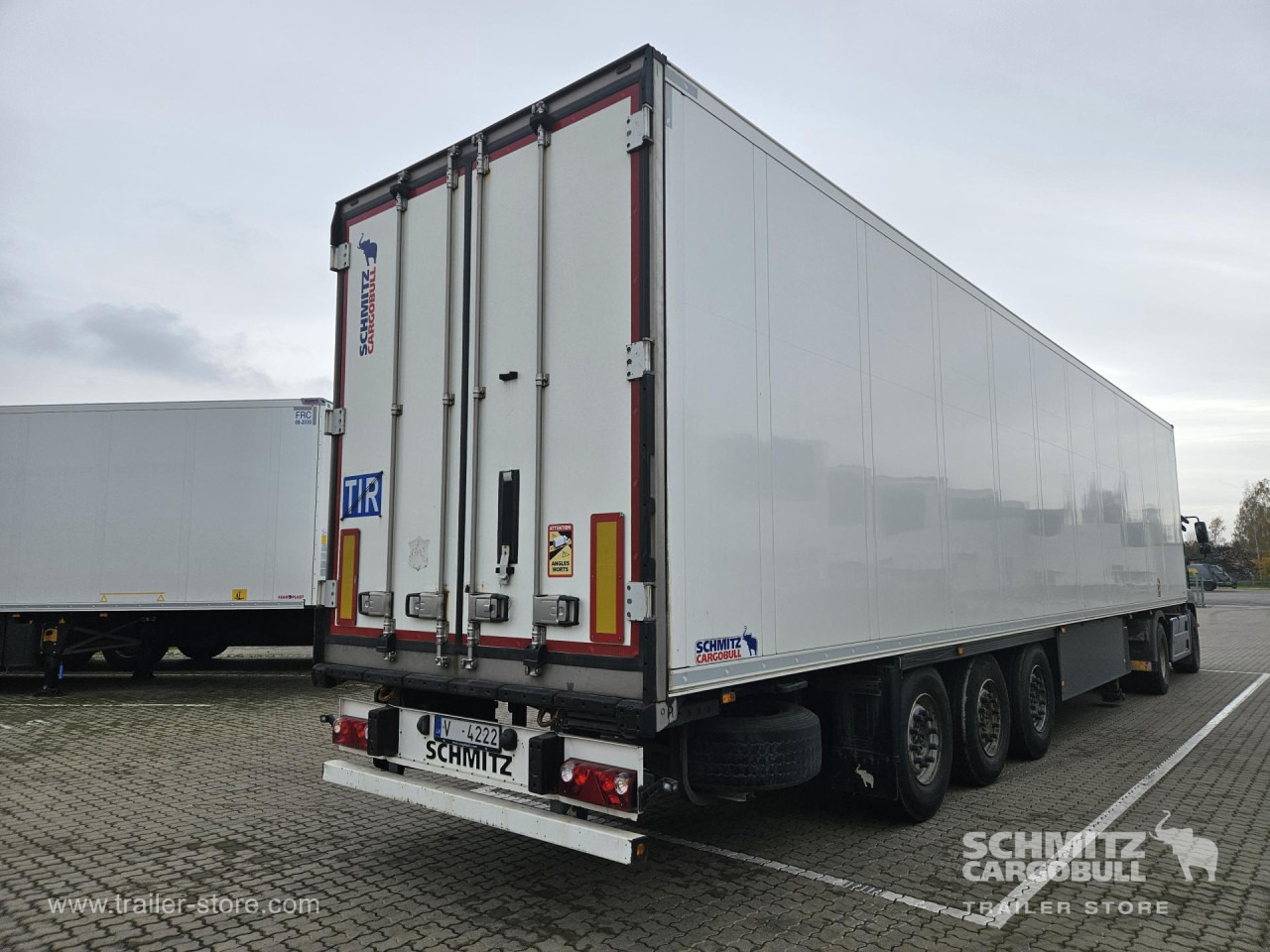 SCHMITZ Reefer Multitemp - Puspiekabe izotermiskais: foto 1 SCHMITZ Reefer Multitemp - Puspiekabe izotermiskais: foto 1