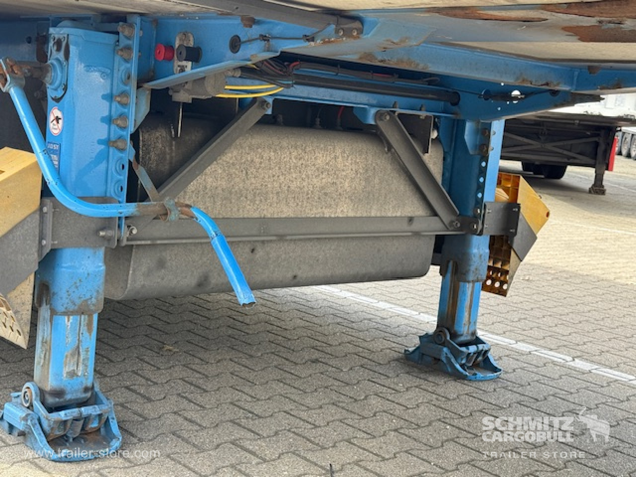 LAMBERET Oplegger Vries Standard Double deck Roller shutter - Puspiekabe izotermiskais: foto 4 LAMBERET Oplegger Vries Standard Double deck Roller shutter - Puspiekabe izotermiskais: foto 4