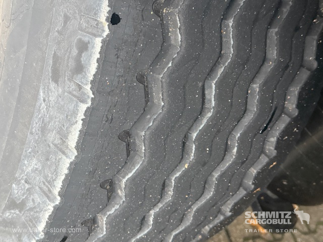 SCHMITZ Oplegger Kasten Standard - Puspiekabe slēgtā virsbūve: foto 5 SCHMITZ Oplegger Kasten Standard - Puspiekabe slēgtā virsbūve: foto 5