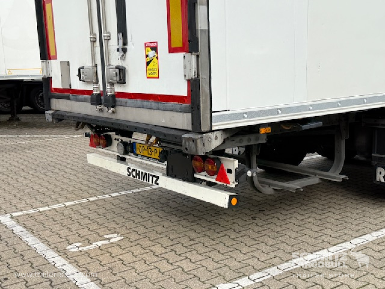 SCHMITZ Oplegger Vries Standard - Puspiekabe izotermiskais: foto 3 SCHMITZ Oplegger Vries Standard - Puspiekabe izotermiskais: foto 3