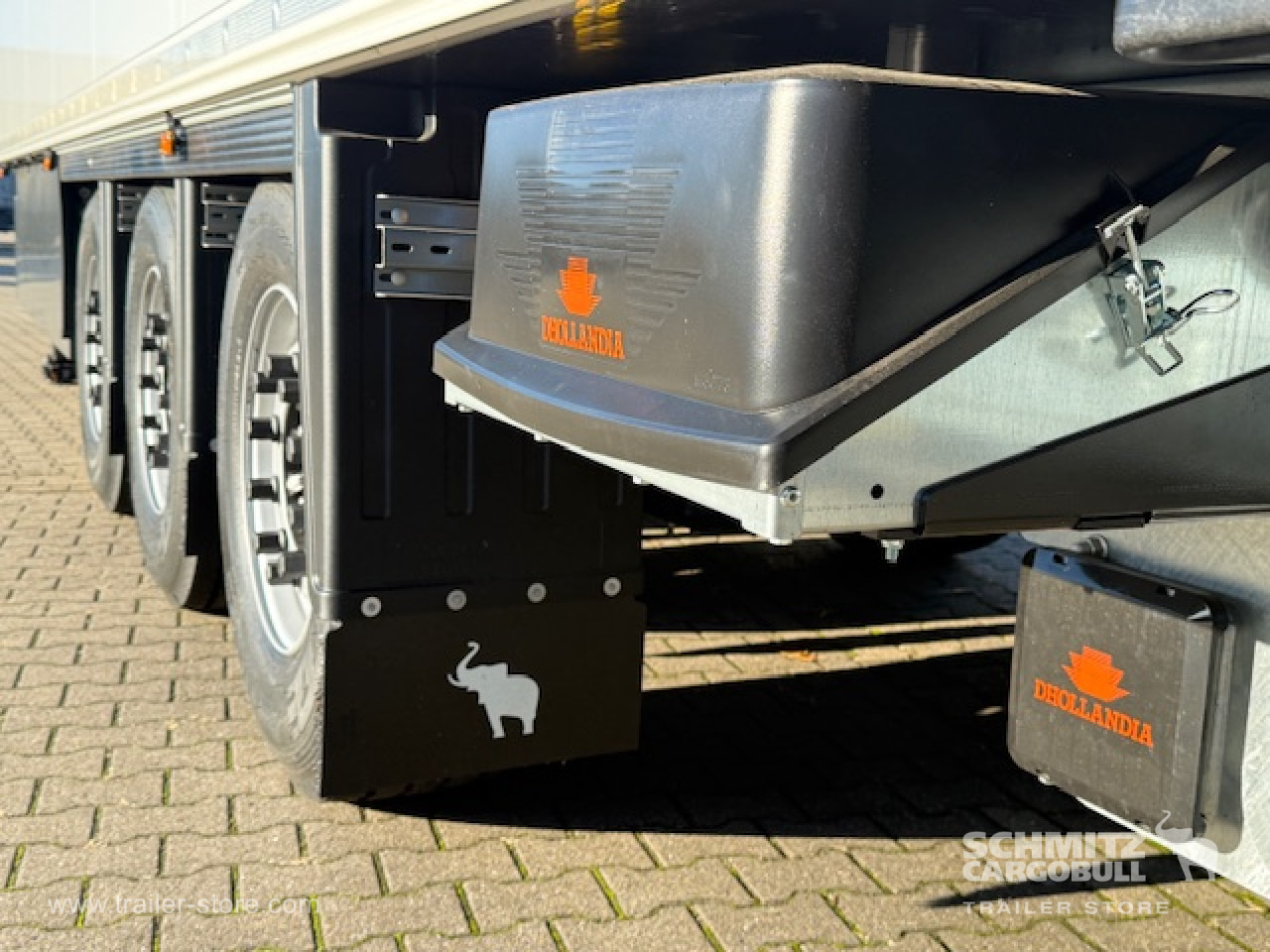 SCHMITZ Oplegger Vries Standard Taillift - Puspiekabe izotermiskais: foto 3 SCHMITZ Oplegger Vries Standard Taillift - Puspiekabe izotermiskais: foto 3