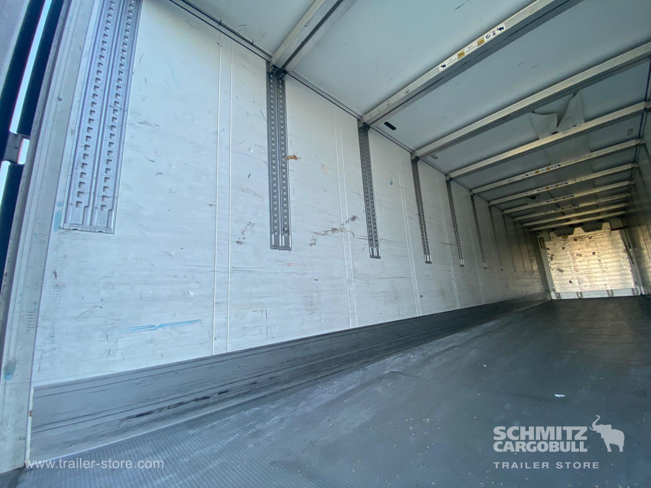 Puspiekabe izotermiskais SCHMITZ Reefer Standard Double deck: foto 8 Puspiekabe izotermiskais SCHMITZ Reefer Standard Double deck: foto 8