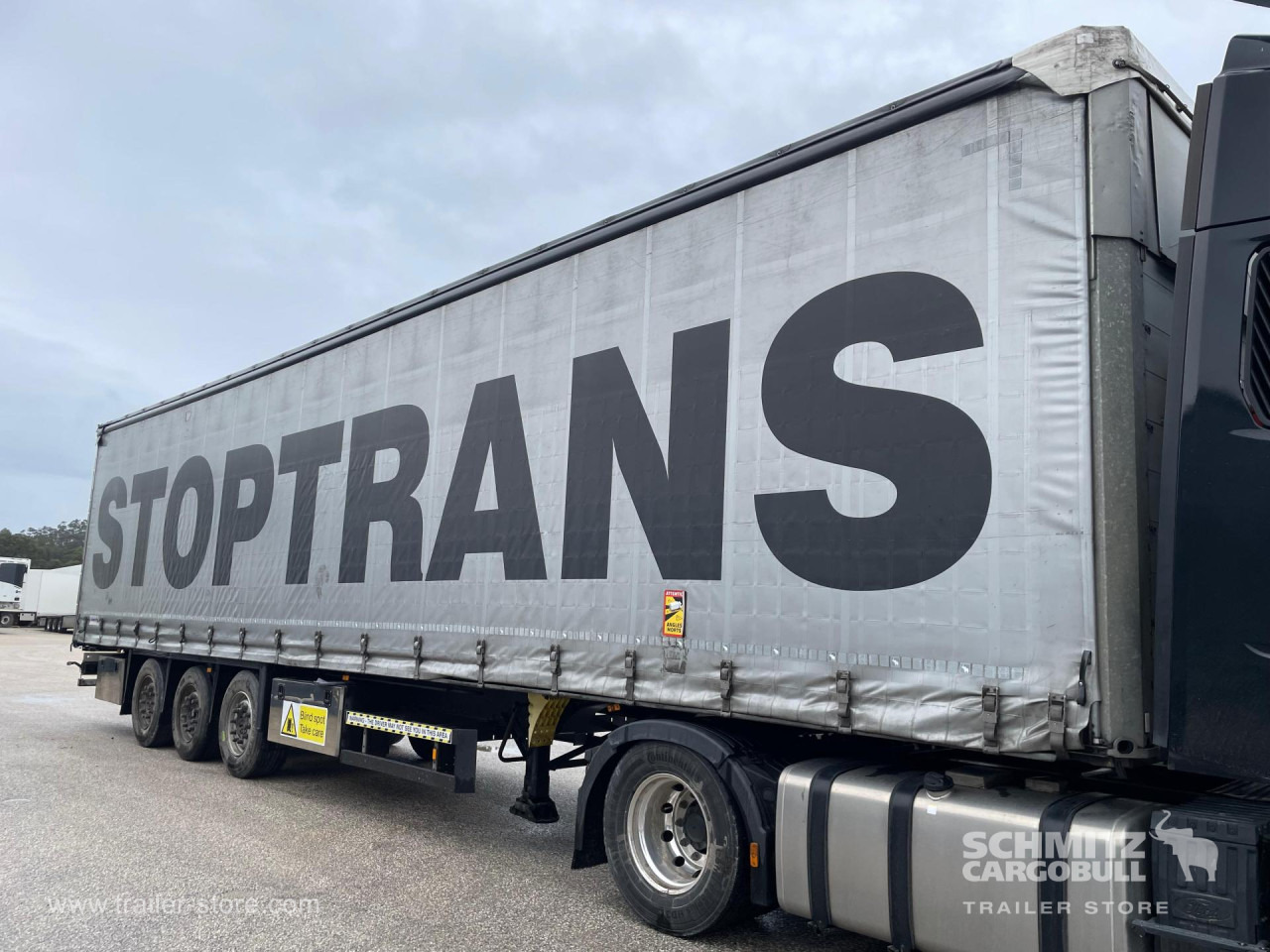 SCHMITZ Curtainsider Standard - Tenta puspiekabe: foto 1 SCHMITZ Curtainsider Standard - Tenta puspiekabe: foto 1