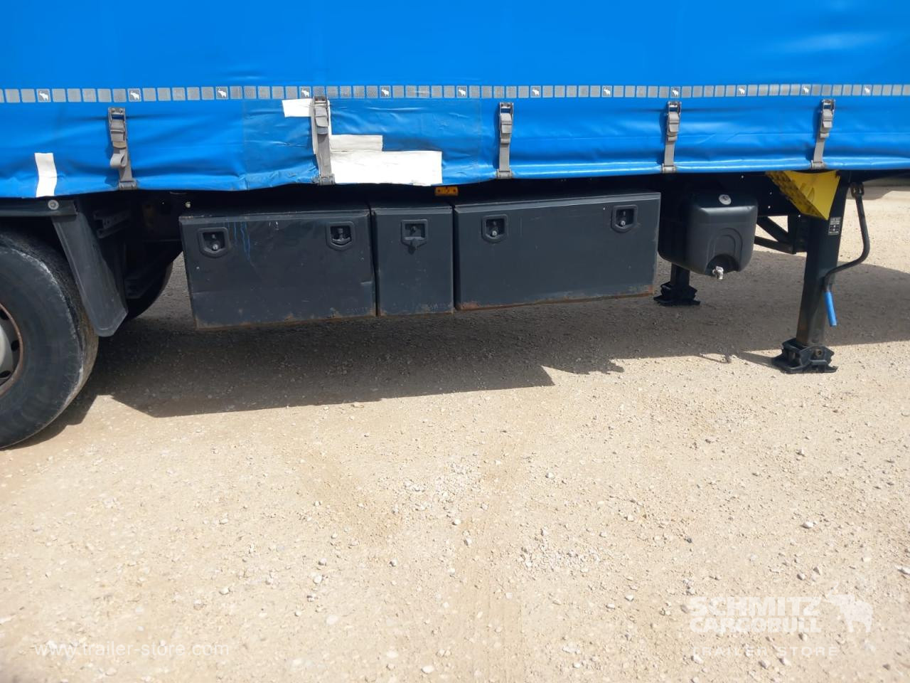 SCHMITZ Curtainsider Standard - Tenta puspiekabe: foto 2 SCHMITZ Curtainsider Standard - Tenta puspiekabe: foto 2