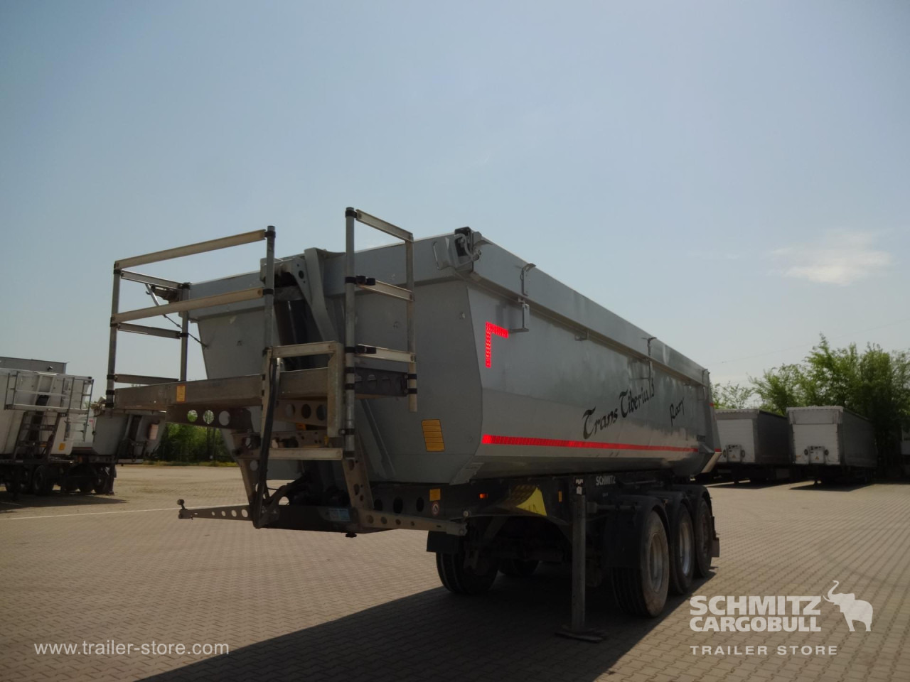 SCHMITZ Tipper Steel half pipe body 24m³ - Puspiekabe pašizgāzējs: foto 4 SCHMITZ Tipper Steel half pipe body 24m³ - Puspiekabe pašizgāzējs: foto 4