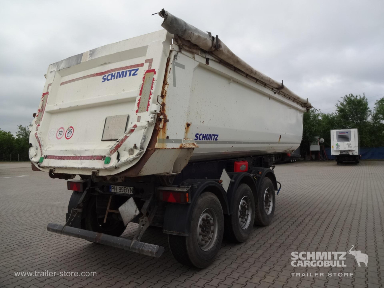 SCHMITZ Tipper Steel half pipe body 28m³ - Puspiekabe pašizgāzējs: foto 3 SCHMITZ Tipper Steel half pipe body 28m³ - Puspiekabe pašizgāzējs: foto 3