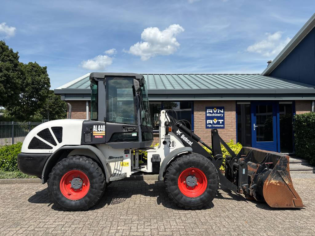 Bobcat AL 440 D - Riteņu iekrāvējs: foto 4 Bobcat AL 440 D - Riteņu iekrāvējs: foto 4
