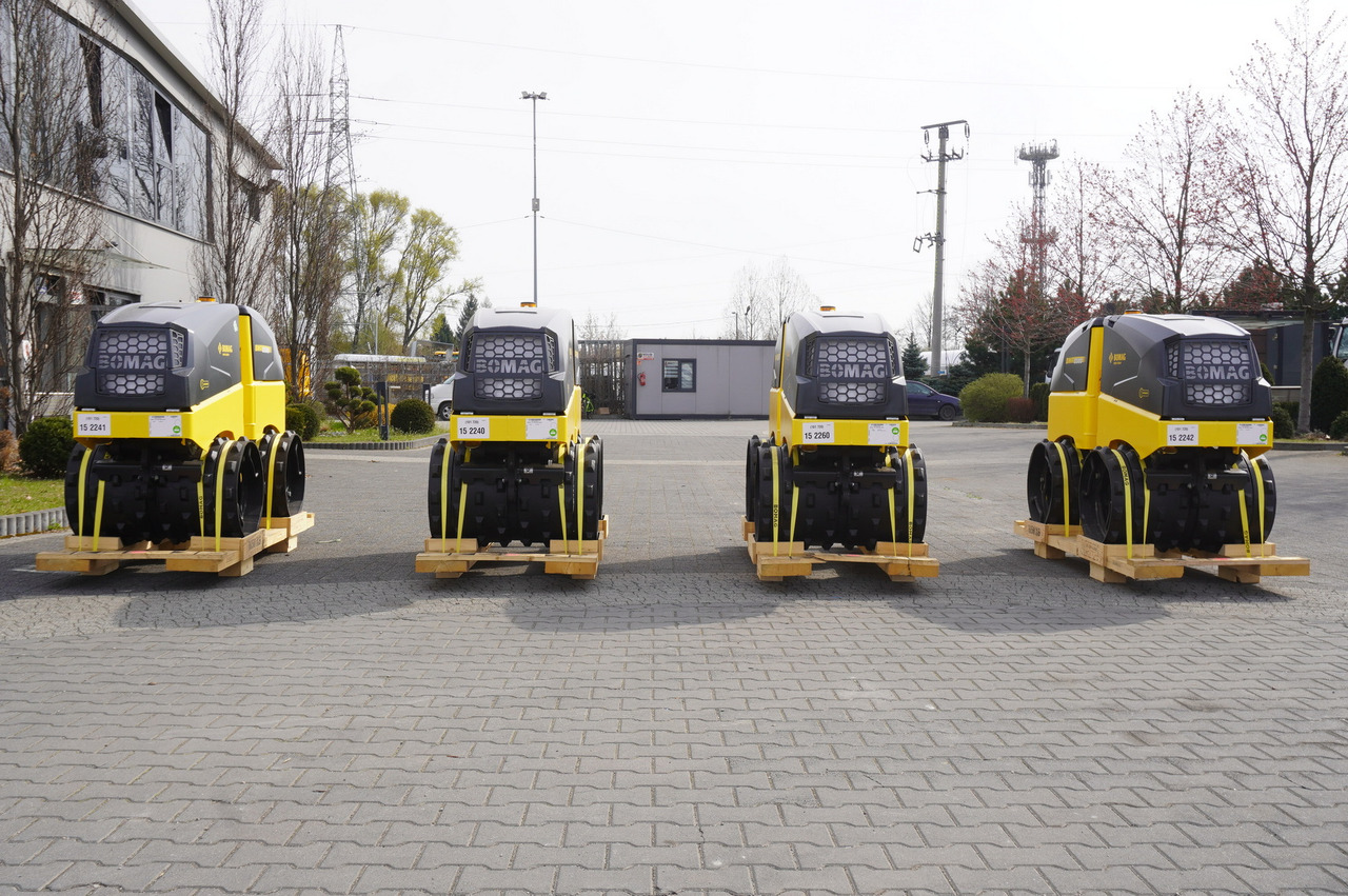 BOMAG BMP 8500 brand-new trench roller / Remote Control / 4 units - Ceļu veltnis: foto 2 BOMAG BMP 8500 brand-new trench roller / Remote Control / 4 units - Ceļu veltnis: foto 2
