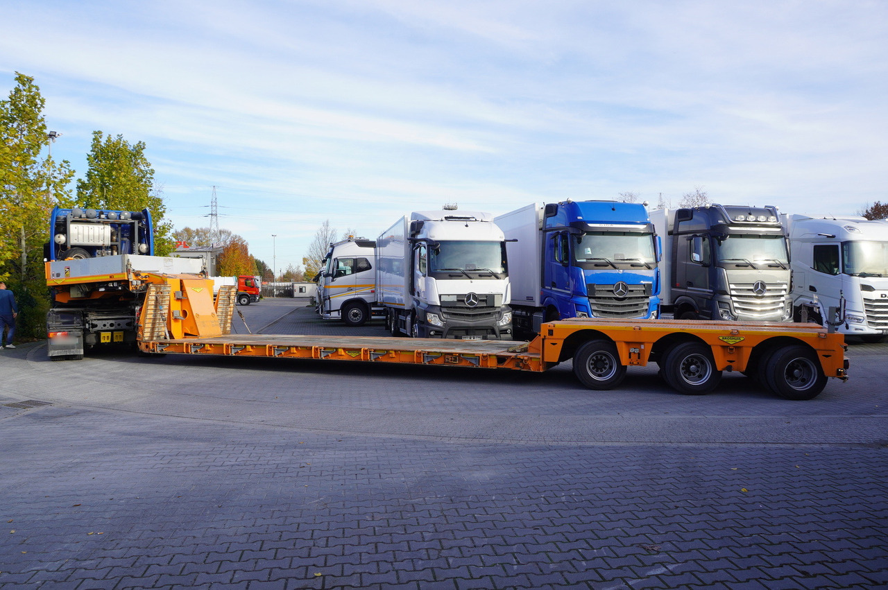 BROSHUIS 3ABD-48 61.0t TiefBet low-loader semi-trailer / 40 tons cap. / 3 steering axles / hydraulic suspension - Puspiekabe zema profila platforma: foto 4 BROSHUIS 3ABD-48 61.0t TiefBet low-loader semi-trailer / 40 tons cap. / 3 steering axles / hydraulic suspension - Puspiekabe zema profila platforma: foto 4
