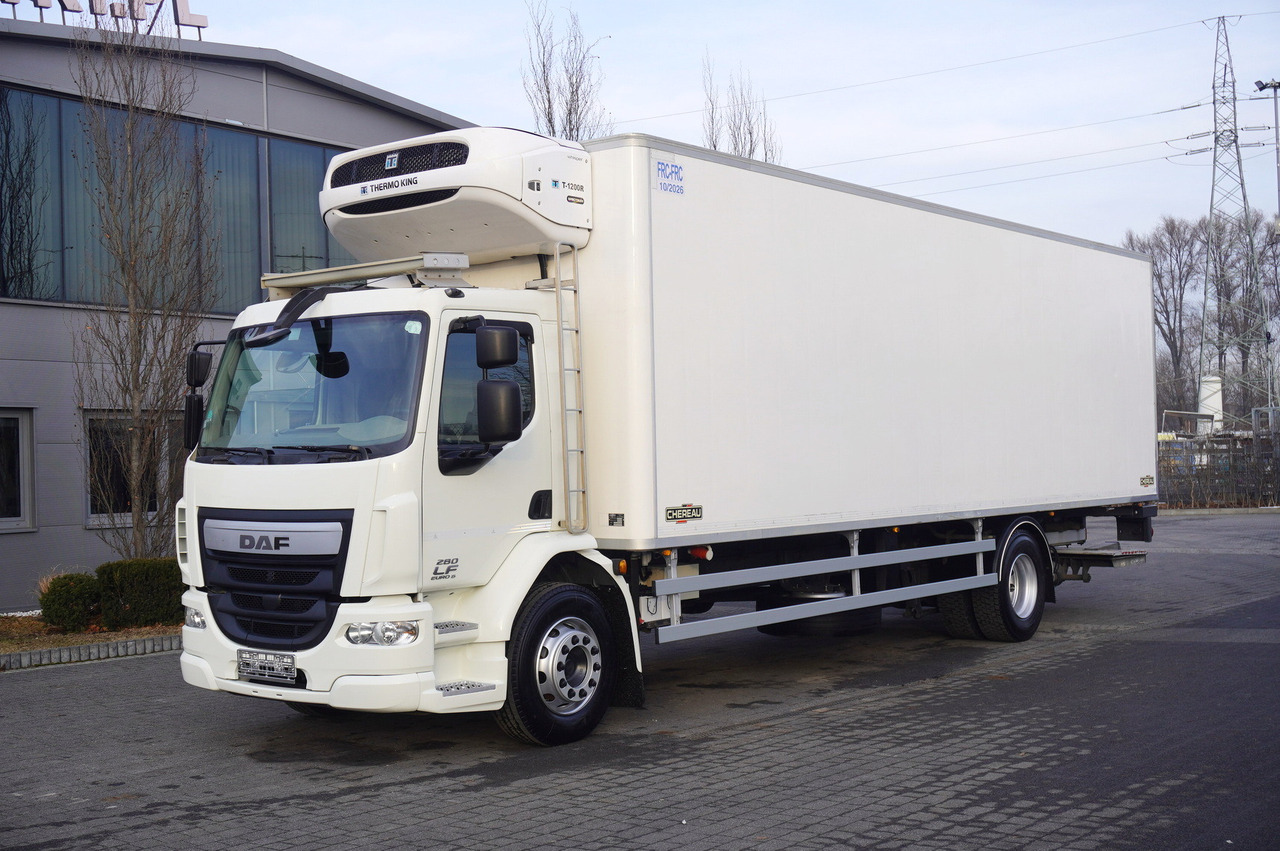 DAF LF 280 / Chereau multi-temperature refrigerator / Dhollandia DHSM.30 lift 2000 kg - Kravas automašīna refrižerators: foto 1 DAF LF 280 / Chereau multi-temperature refrigerator / Dhollandia DHSM.30 lift 2000 kg - Kravas automašīna refrižerators: foto 1
