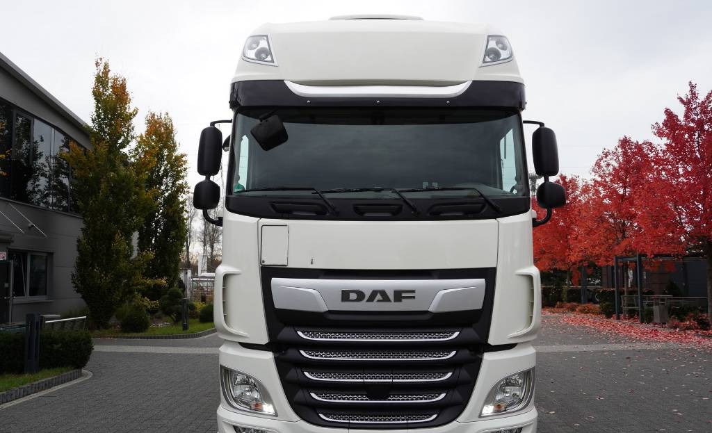 DAF XF 450 6×2 E6 / Refrigerator Lacapitaine / ATP/FRC to 2027 / 18 pallets - Kravas automašīna refrižerators: foto 2 DAF XF 450 6×2 E6 / Refrigerator Lacapitaine / ATP/FRC to 2027 / 18 pallets - Kravas automašīna refrižerators: foto 2