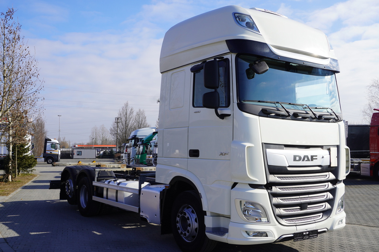 DAF XF 480 SSC / 6x2 / BDF / standard / 380 tho.km - Konteineru vedējs/ Kravas automašīna ar noņemamā virsbūve: foto 3 DAF XF 480 SSC / 6x2 / BDF / standard / 380 tho.km - Konteineru vedējs/ Kravas automašīna ar noņemamā virsbūve: foto 3