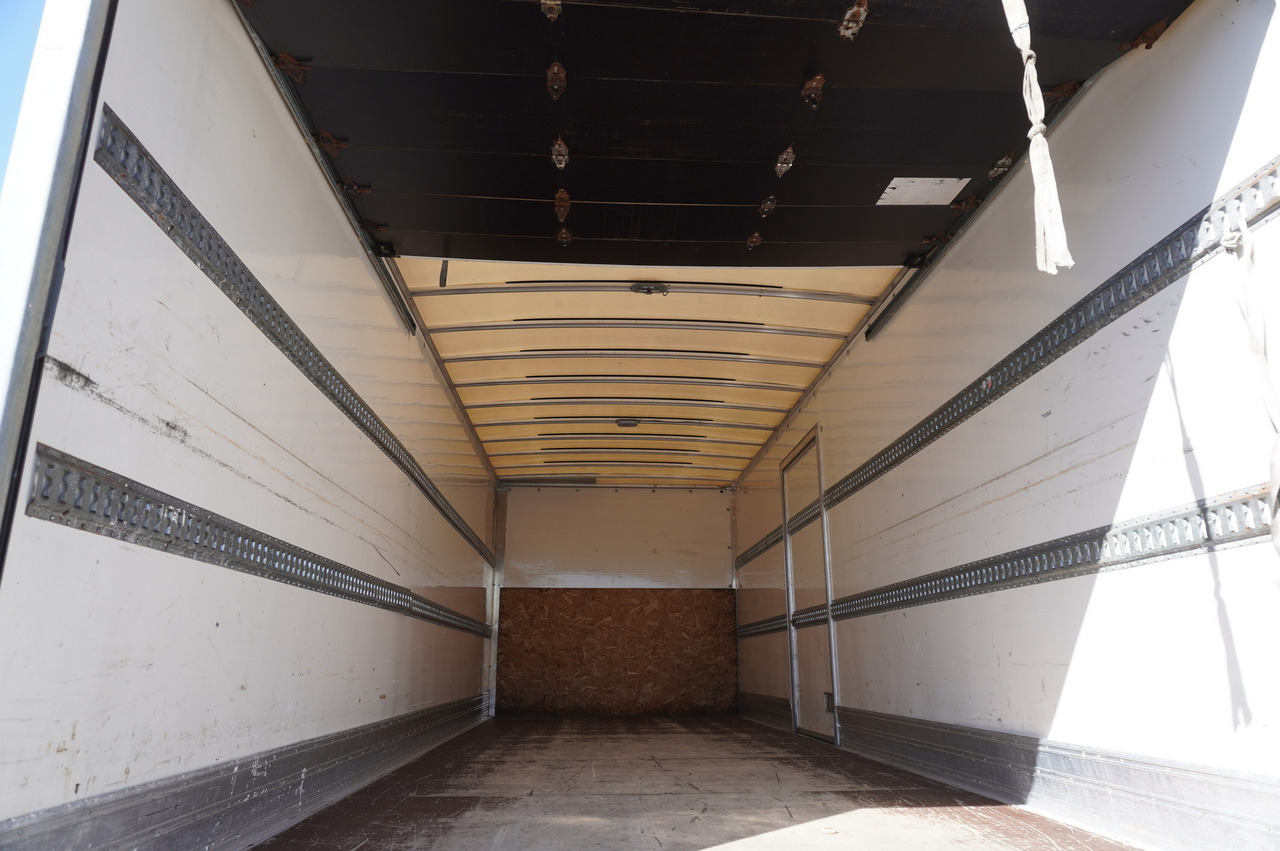 IVECO 120-190 / 160 thousand km !!! / Box 18 EPAL / Dhollandia lift 1500 kg - Kravas automašīna ar slēgto virsbūvi: foto 5 IVECO 120-190 / 160 thousand km !!! / Box 18 EPAL / Dhollandia lift 1500 kg - Kravas automašīna ar slēgto virsbūvi: foto 5