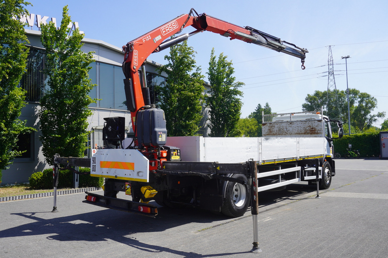 IVECO EUROCARGO 190-280L / FASSI F135A / 8 M / Lift cap. 5580 kg - Bortu kravas automašīna/ Platforma, Kravas auto ar manipulatoru: foto 3 IVECO EUROCARGO 190-280L / FASSI F135A / 8 M / Lift cap. 5580 kg - Bortu kravas automašīna/ Platforma, Kravas auto ar manipulatoru: foto 3