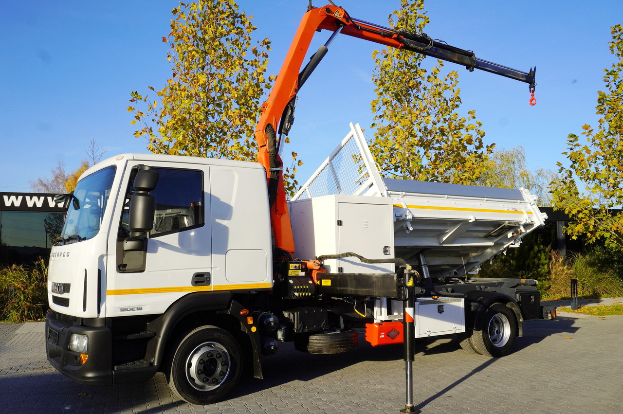 IVECO Eurocargo 120E18 Crane Palfinger / 3-way tipper / sleeper cab - Bortu kravas automašīna/ Platforma, Kravas auto ar manipulatoru: foto 2 IVECO Eurocargo 120E18 Crane Palfinger / 3-way tipper / sleeper cab - Bortu kravas automašīna/ Platforma, Kravas auto ar manipulatoru: foto 2