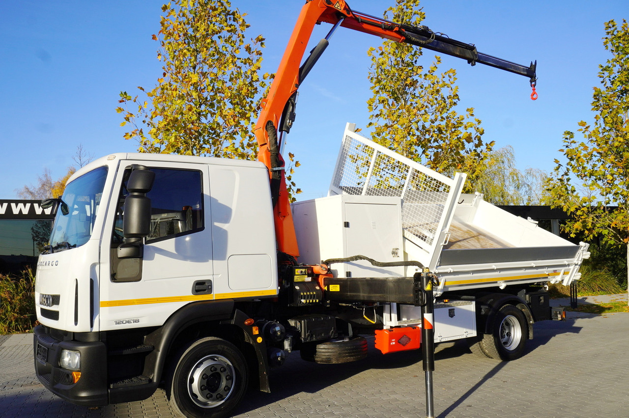 IVECO Eurocargo 120E18 Crane Palfinger / 3-way tipper / sleeper cab - Bortu kravas automašīna/ Platforma, Kravas auto ar manipulatoru: foto 3 IVECO Eurocargo 120E18 Crane Palfinger / 3-way tipper / sleeper cab - Bortu kravas automašīna/ Platforma, Kravas auto ar manipulatoru: foto 3
