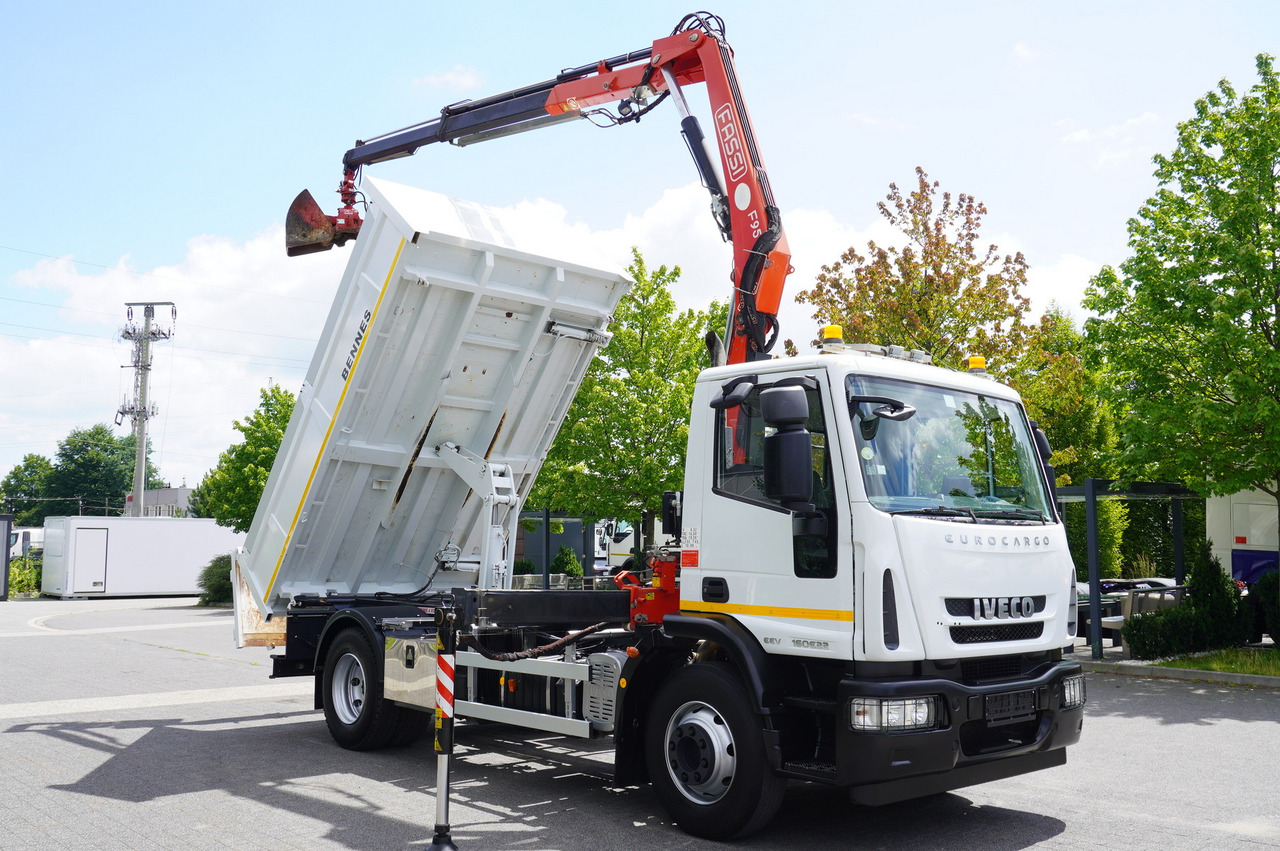 IVECO Eurocargo 160E22 EEV Dump truck / Bortmatic / Crane FASSI F95A.0.22 - Kravas automašīna pašizgāzējs, Kravas auto ar manipulatoru: foto 3 IVECO Eurocargo 160E22 EEV Dump truck / Bortmatic / Crane FASSI F95A.0.22 - Kravas automašīna pašizgāzējs, Kravas auto ar manipulatoru: foto 3
