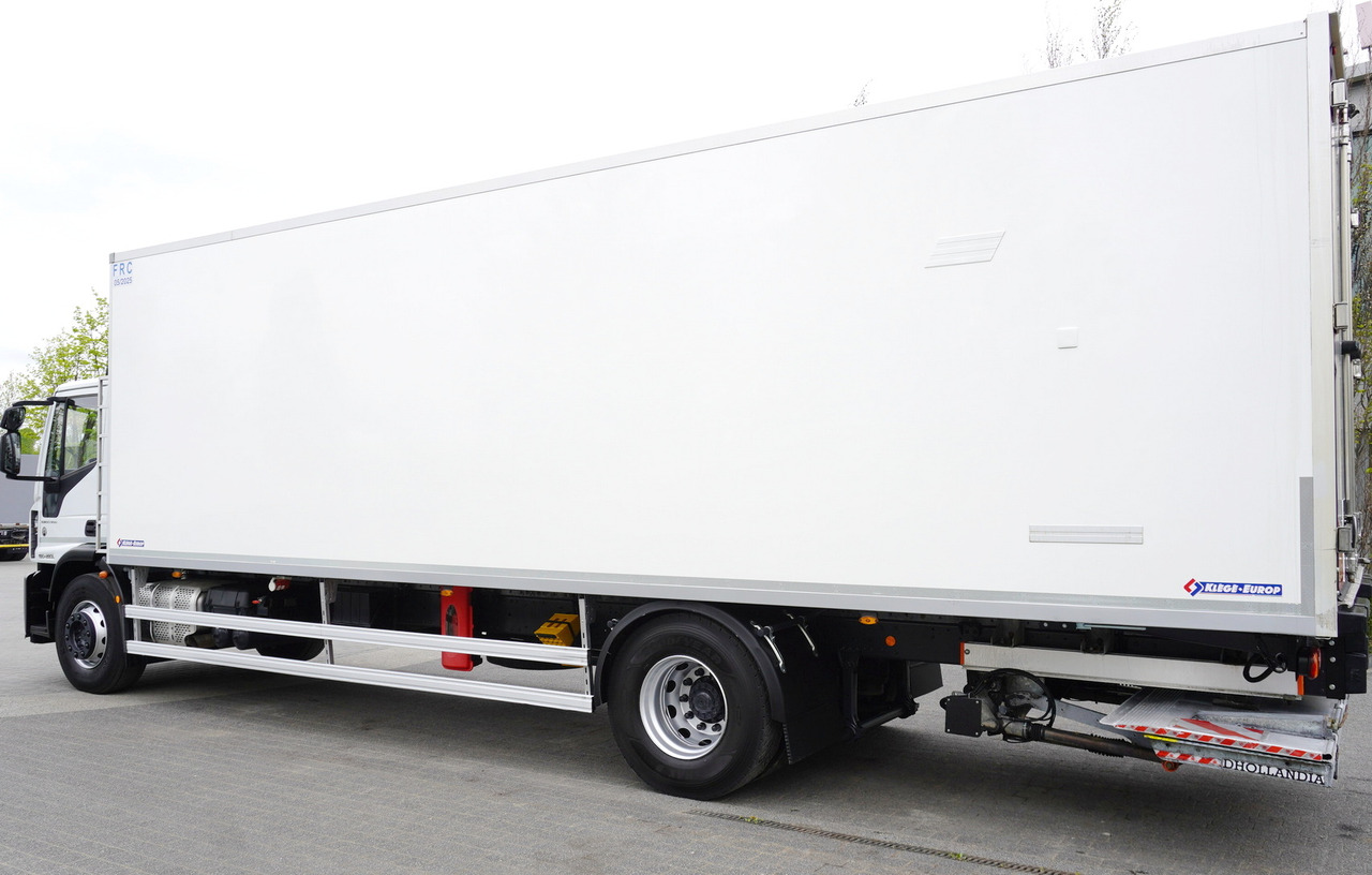 IVECO Eurocargo 190-280L E6 4x2 / Refrigerator / Dhollandia DHSM.20 tail lift / 21 pallets - Kravas automašīna refrižerators: foto 3 IVECO Eurocargo 190-280L E6 4x2 / Refrigerator / Dhollandia DHSM.20 tail lift / 21 pallets - Kravas automašīna refrižerators: foto 3