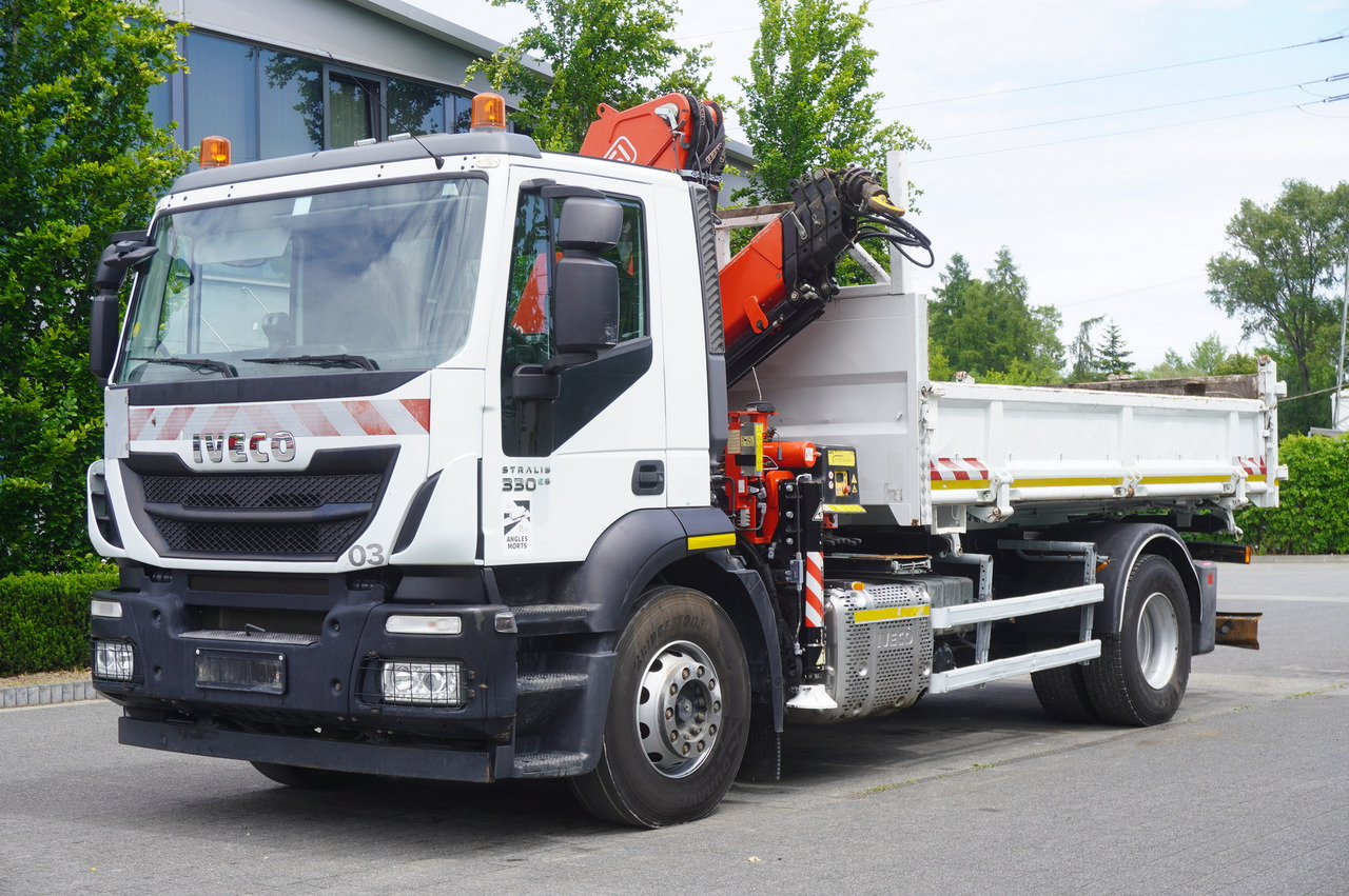 IVECO STRALIS 330 E6 / FASSI 195A 8.5 T / 3-side tipper - Kravas auto ar manipulatoru: foto 2 IVECO STRALIS 330 E6 / FASSI 195A 8.5 T / 3-side tipper - Kravas auto ar manipulatoru: foto 2