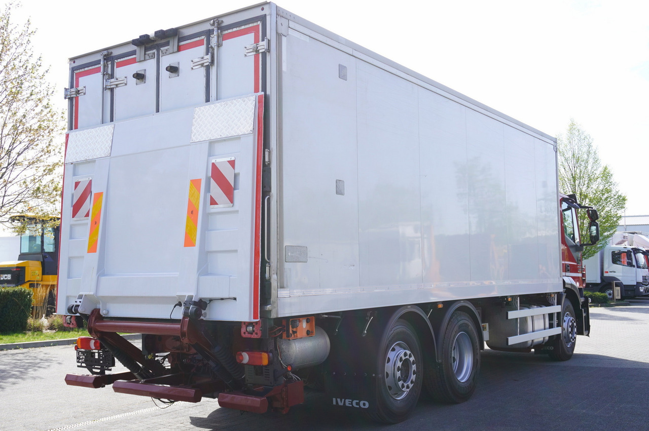 Iveco Stralis 310 6×2 E6 Refrigerator/ ATP/FRC / 18 pallets / Tail lift - Kravas automašīna refrižerators: foto 4 Iveco Stralis 310 6×2 E6 Refrigerator/ ATP/FRC / 18 pallets / Tail lift - Kravas automašīna refrižerators: foto 4