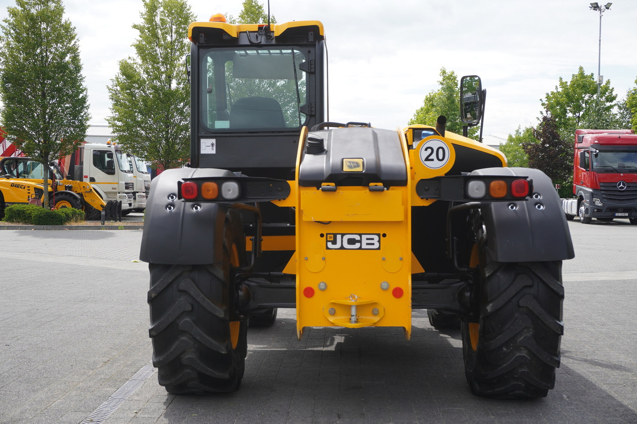 JCB 526-56 AGRI Plus / 5.6 m telescopic loader / joystick - Teleskopiskais riteņu iekrāvējs: foto 4 JCB 526-56 AGRI Plus / 5.6 m telescopic loader / joystick - Teleskopiskais riteņu iekrāvējs: foto 4