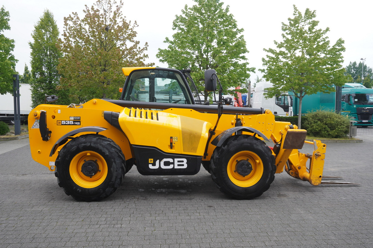 JCB 535-125 / 1500 MTH! / reach 12.5 m / 2021 / 3.5 t - Teleskopiskais riteņu iekrāvējs: foto 4 JCB 535-125 / 1500 MTH! / reach 12.5 m / 2021 / 3.5 t - Teleskopiskais riteņu iekrāvējs: foto 4