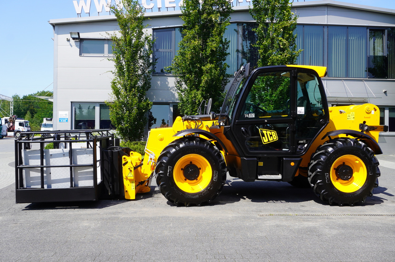 JCB 535-95 / 3.5 T / range 9.5 m / joystick - Teleskopiskais riteņu iekrāvējs: foto 2 JCB 535-95 / 3.5 T / range 9.5 m / joystick - Teleskopiskais riteņu iekrāvējs: foto 2