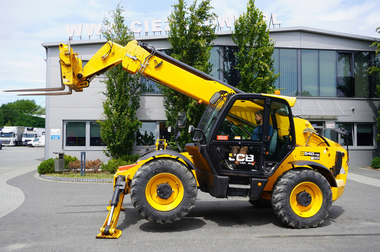 JCB 540-140 telescopic loader / 14 m range / 1800 MTH - Teleskopiskais riteņu iekrāvējs: foto 2 JCB 540-140 telescopic loader / 14 m range / 1800 MTH - Teleskopiskais riteņu iekrāvējs: foto 2