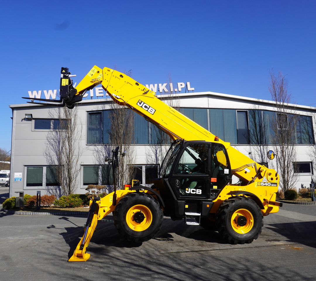 JCB 540-200 Telescopic Loader / 20m / joystick - Riteņu iekrāvējs: foto 1 JCB 540-200 Telescopic Loader / 20m / joystick - Riteņu iekrāvējs: foto 1