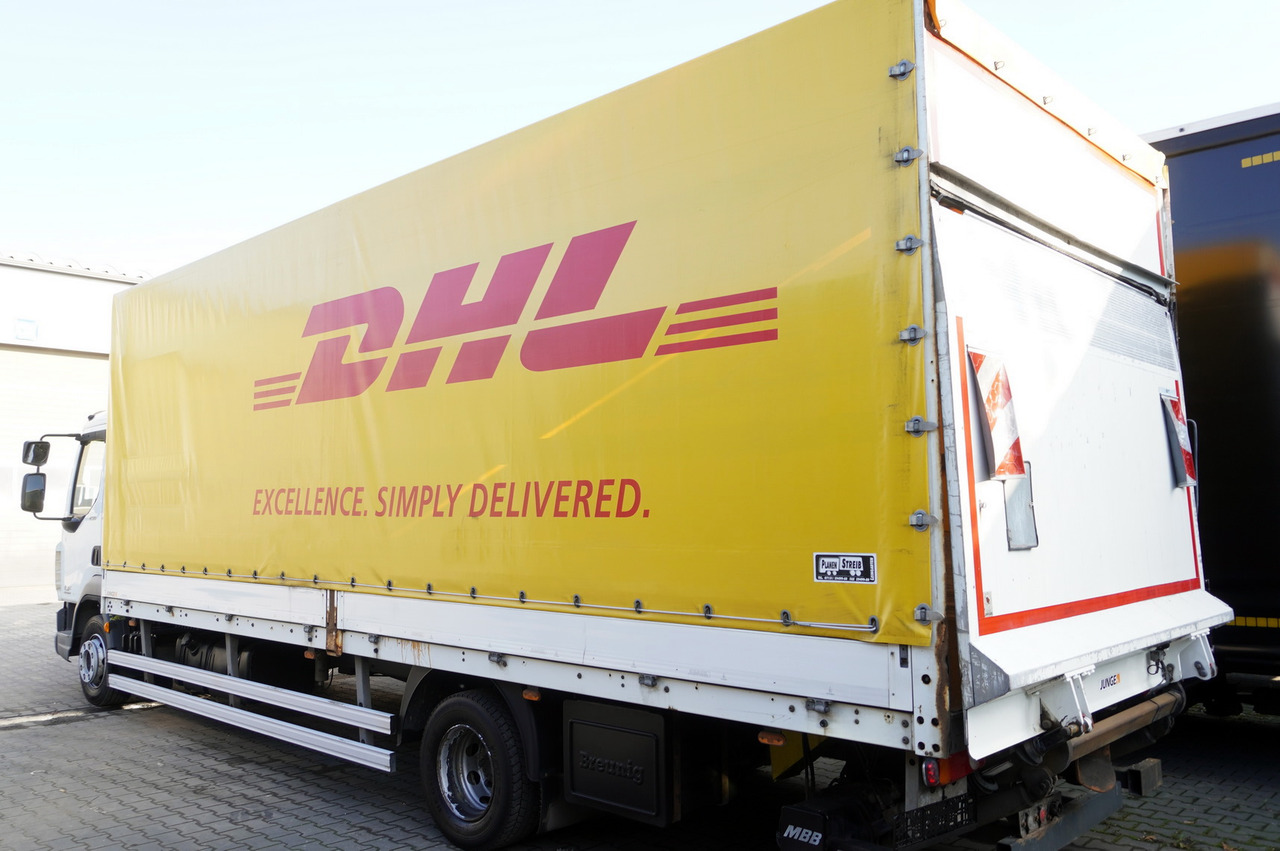 JUNGE Body Tarpaulin JUNGE / 18 Europallets / 2015 - Kravas kaste ar tentu: foto 2 JUNGE Body Tarpaulin JUNGE / 18 Europallets / 2015 - Kravas kaste ar tentu: foto 2