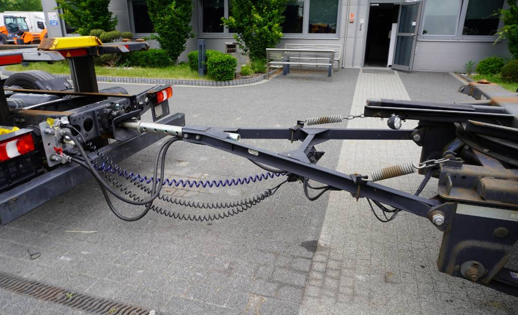 KOGEL BDF Low Deck Mega trailer - Piekabe noņemamā virsbūve/ Konteineru vedējs: foto 4 KOGEL BDF Low Deck Mega trailer - Piekabe noņemamā virsbūve/ Konteineru vedējs: foto 4