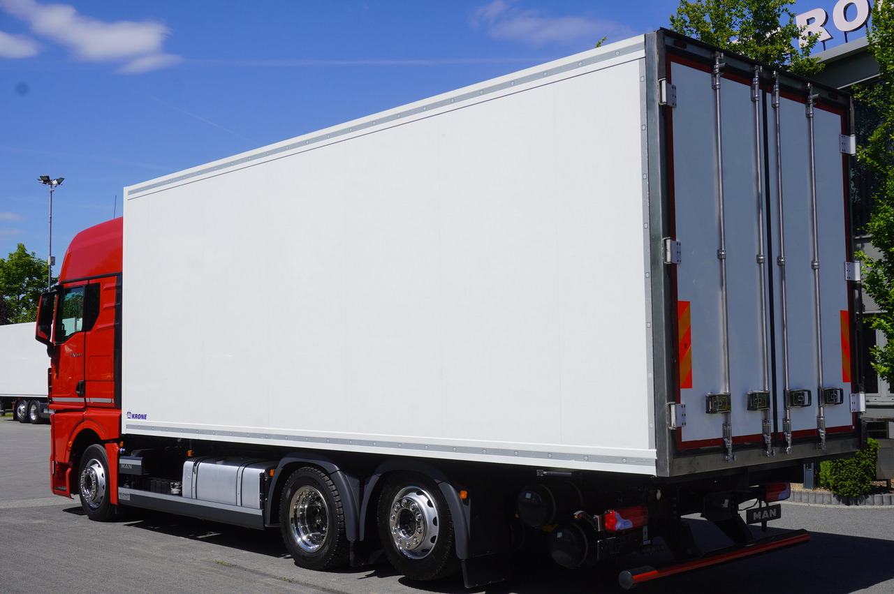 MAN GX 26.510 / 2022 / NEW Krone bitemperature refrigerated truck / Carrier Supra 850 MT / 4 units - Kravas automašīna refrižerators: foto 2 MAN GX 26.510 / 2022 / NEW Krone bitemperature refrigerated truck / Carrier Supra 850 MT / 4 units - Kravas automašīna refrižerators: foto 2
