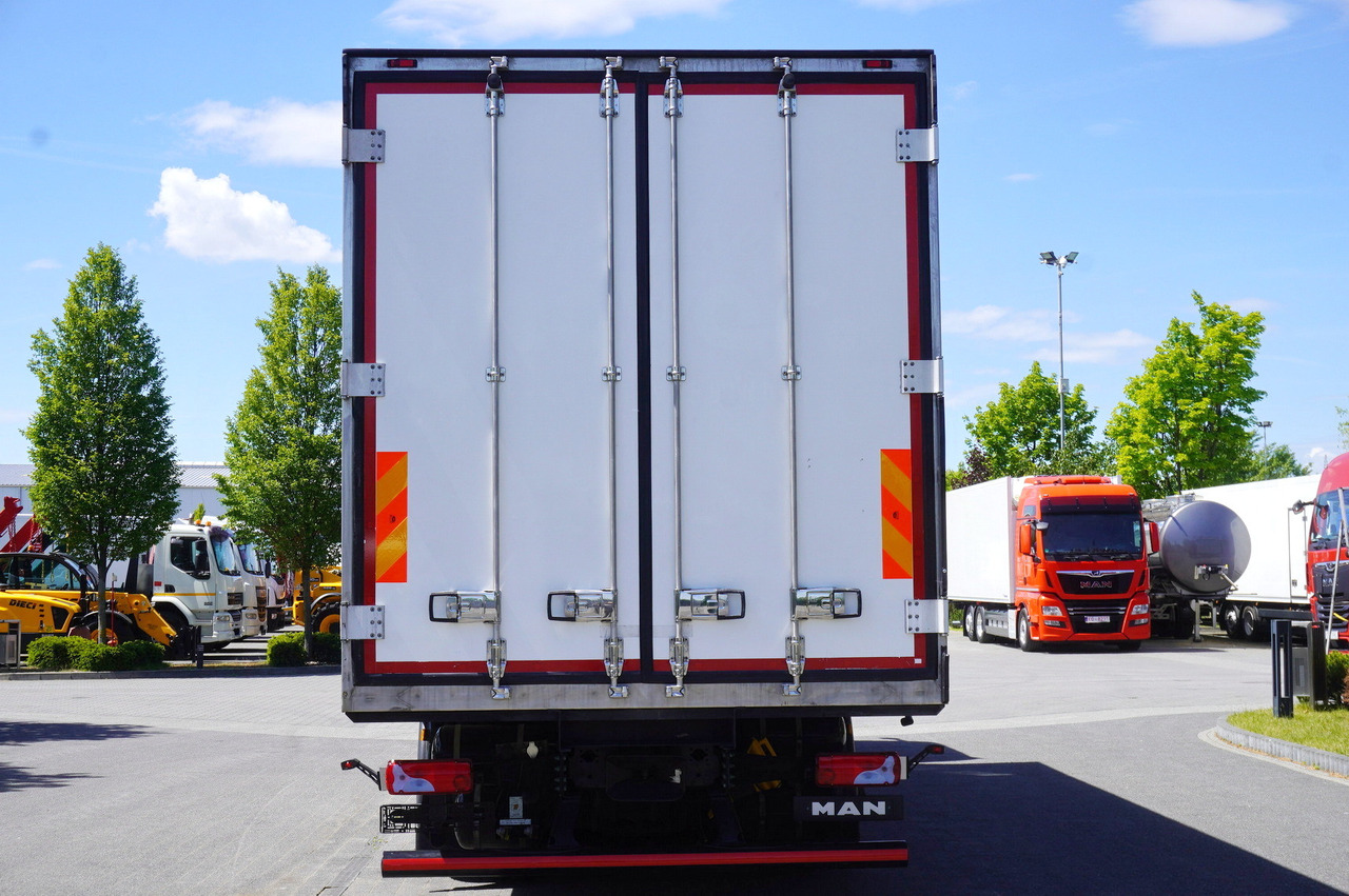 MAN GX 26.510 / 2022 / NEW Krone bitemperature refrigerated truck / Carrier Supra 850 MT / 4 units - Kravas automašīna refrižerators: foto 3 MAN GX 26.510 / 2022 / NEW Krone bitemperature refrigerated truck / Carrier Supra 850 MT / 4 units - Kravas automašīna refrižerators: foto 3