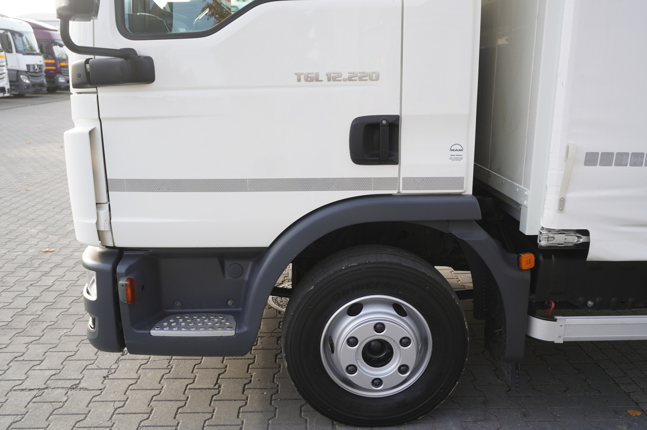 Kravas automašīna ar tentu MAN TGL 12.220 / Curtainsider 19 EPAL / 140 tho. km: foto 19 Kravas automašīna ar tentu MAN TGL 12.220 / Curtainsider 19 EPAL / 140 tho. km: foto 19
